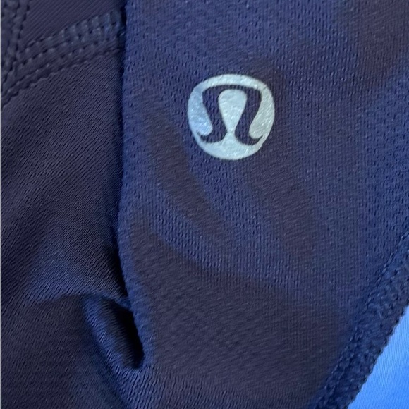 Lululemon women’s Run: Inspire Crop II leggings Sz 2 - Picture 10 of 15